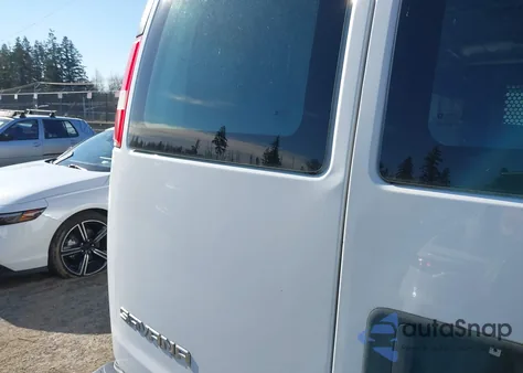 2017 GMC Savana 2500 Work Van z USA, uszkodzony, nr VIN 1GTW7AFF3H1913316